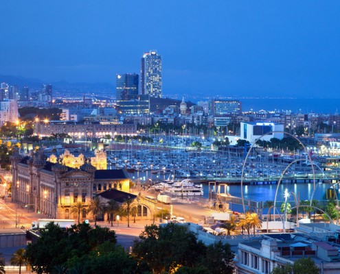 Barcelona city, enjoy sailing arround